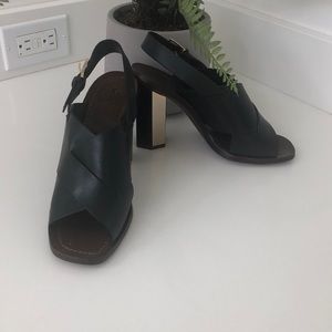 Gorgeous Tory Burch heels.